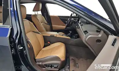 Lexus ES 2021 2.5 Автомат в Москве № 214673, миниатюра 7