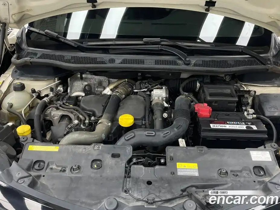 Renault QM3 2015 1.5 Автомат в Москве № 221754, фото 6