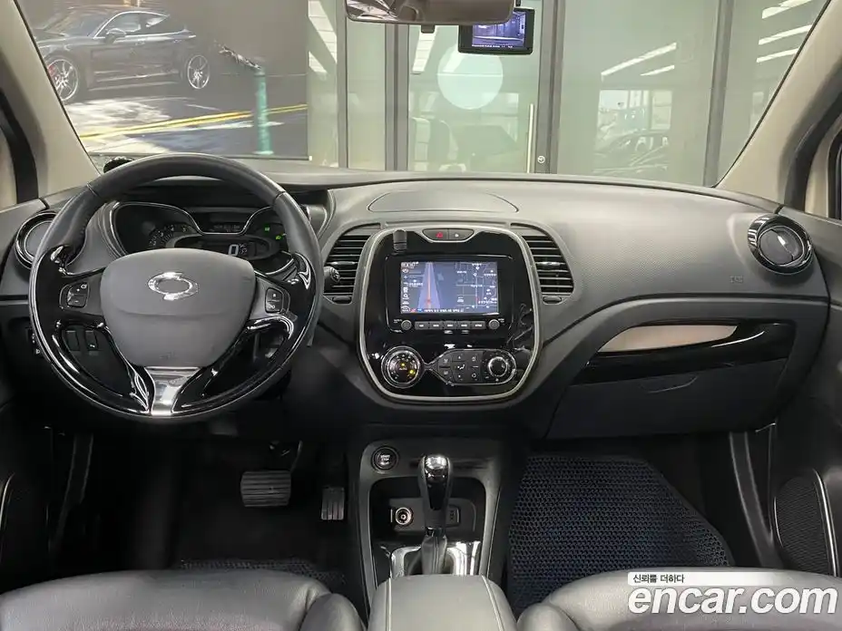Renault QM3 2015 1.5 Автомат в Москве № 221754, фото 7