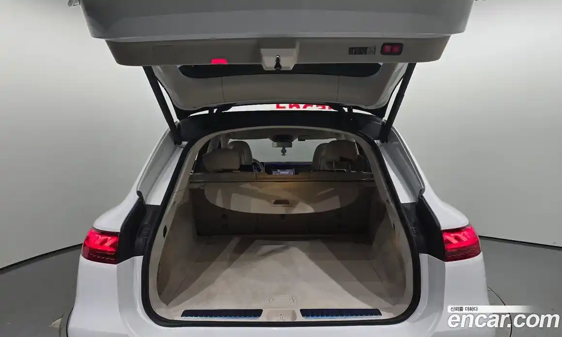 Mercedes-Benz EQS 2023 0.3 Автомат в Москве № 222772, фото 3