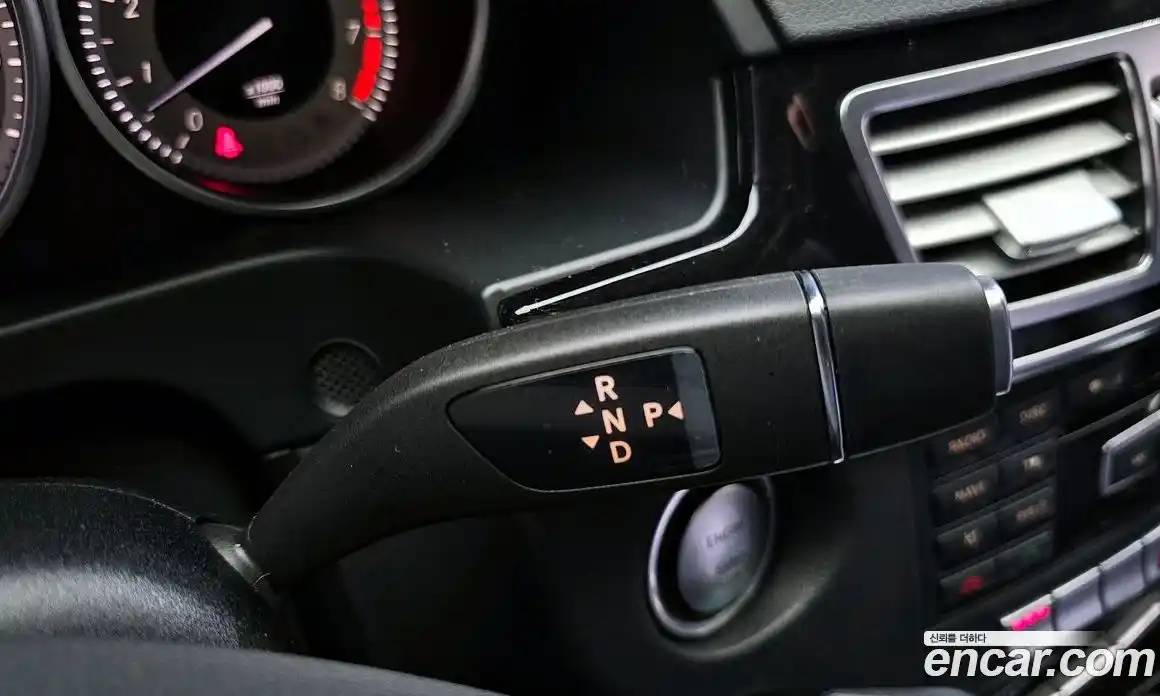 Mercedes-Benz E-Class 2015 3.5 Автомат в Москве № 223088, фото 12