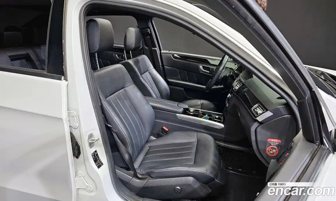 Mercedes-Benz E-Class 2015 3.5 Автомат в Москве № 223088, фото 18