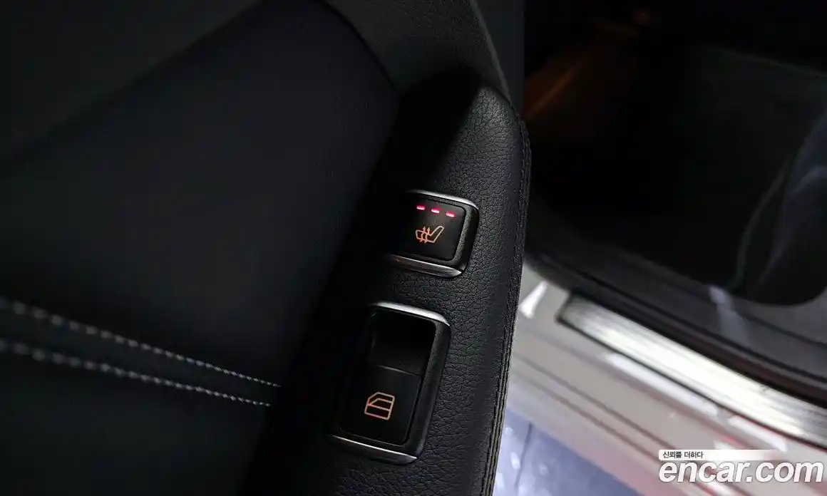 Mercedes-Benz E-Class 2015 3.5 Автомат в Москве № 223088, фото 4