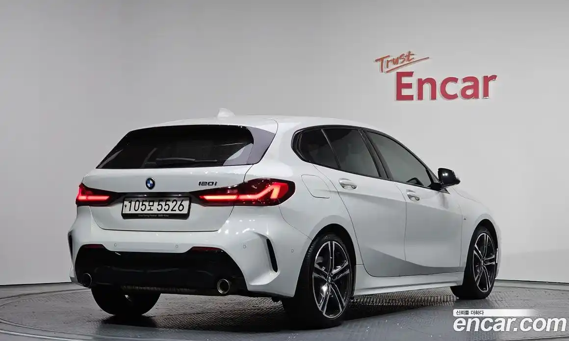 BMW 1-Series 2022 2.0 Автомат в Москве № 229189, фото 4