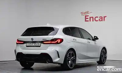 BMW 1-Series 2022 2.0 Автомат в Москве № 229189, миниатюра 4