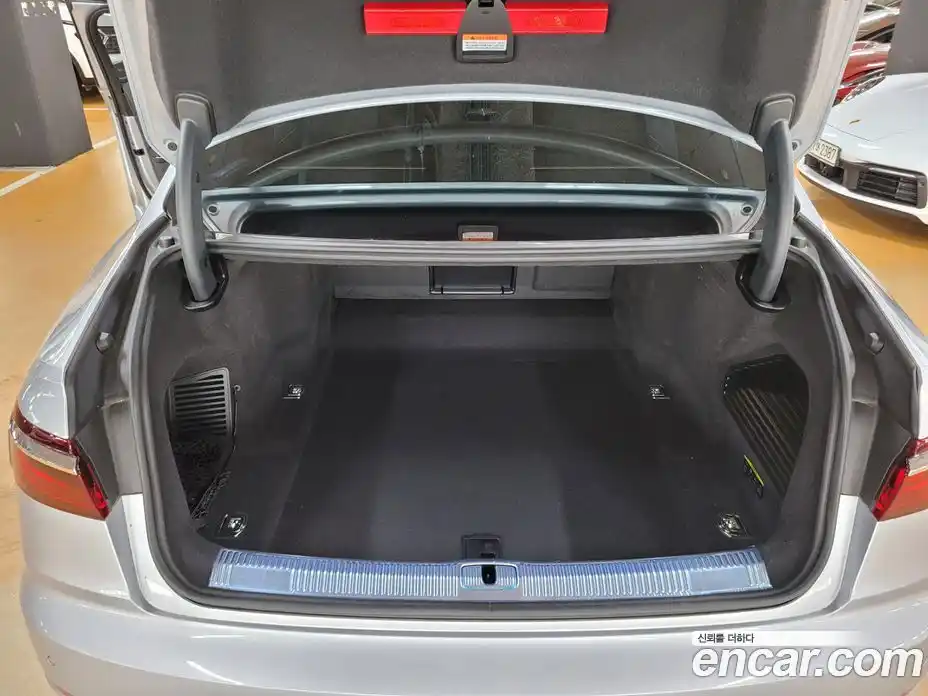 Audi A8 2023 3.0 Автомат в Москве № 230261, фото 18