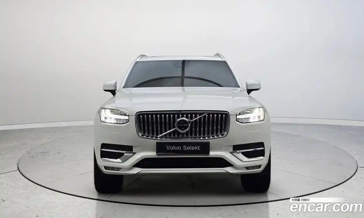 Volvo XC90 2025 2.0 Автомат в Москве № 230786, фото 3