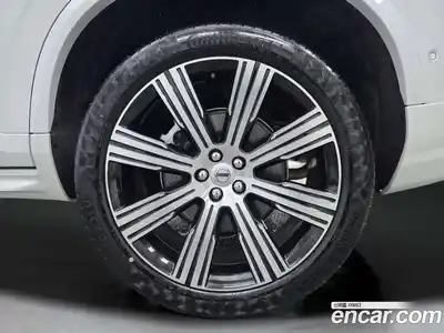 Volvo XC90 2025 2.0 Автомат в Москве № 230786, миниатюра 5