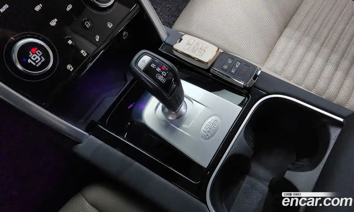 Land Rover Discovery Sport 2023 2.0 Автомат в Москве № 231249, фото 6