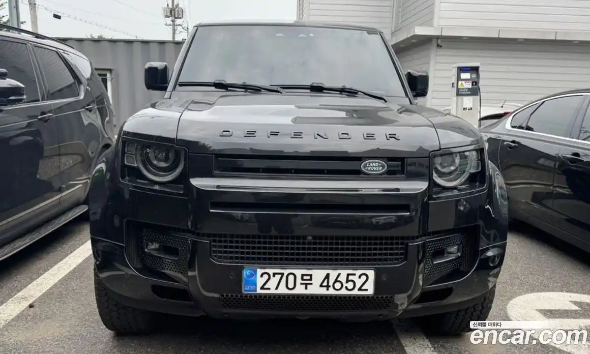 Land Rover Defender 2023 3.0 Автомат в Москве № 231325, фото 3