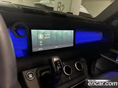 Land Rover Defender 2023 3.0 Автомат в Москве № 231325, миниатюра 9