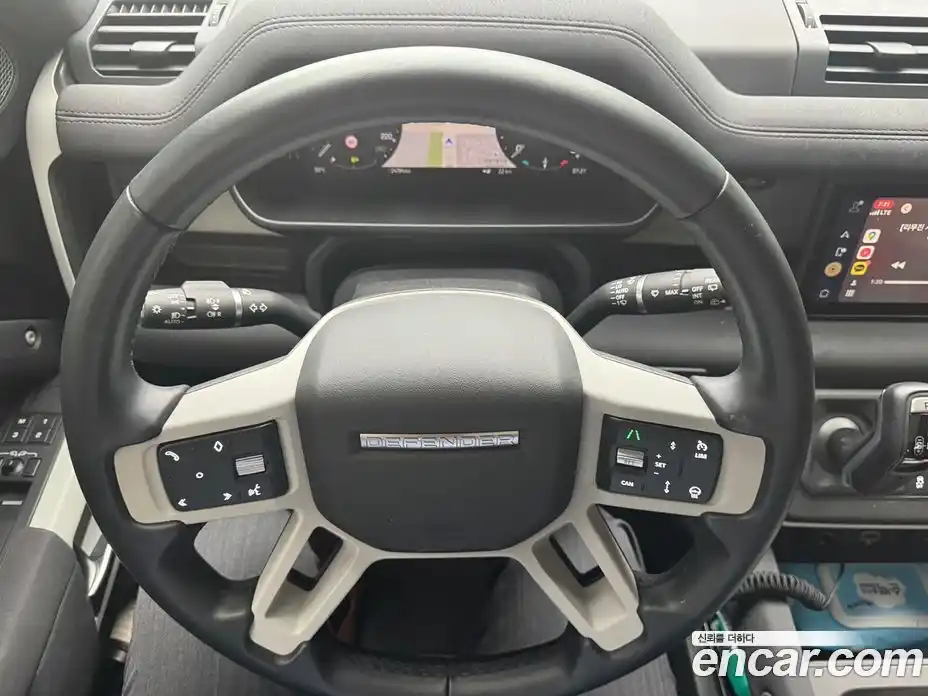 Land Rover Defender 2023 3.0 Автомат в Москве № 231325, фото 10