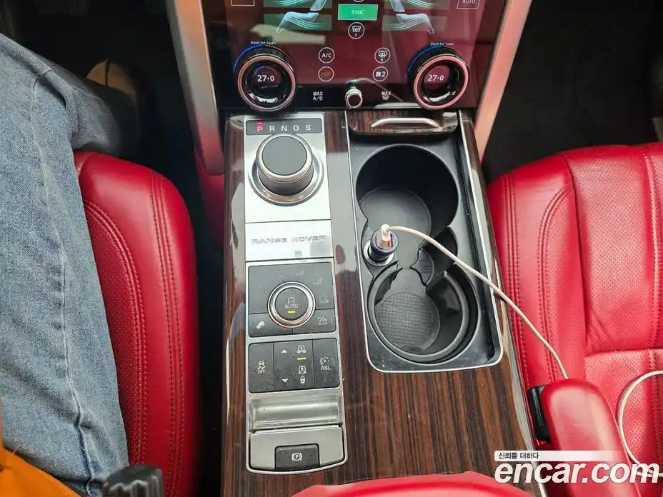 Land Rover Range-Rover 2015 4.4 Автомат в Москве № 231358, фото 17