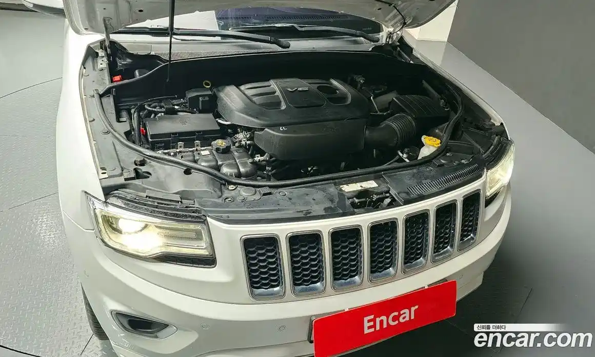 Jeep Cherokee 2016 3.6 Автомат в Москве № 232548, фото 15