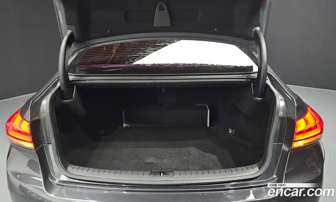 Genesis G80 2019 3.3 Автомат в Москве № 23341, фото 6