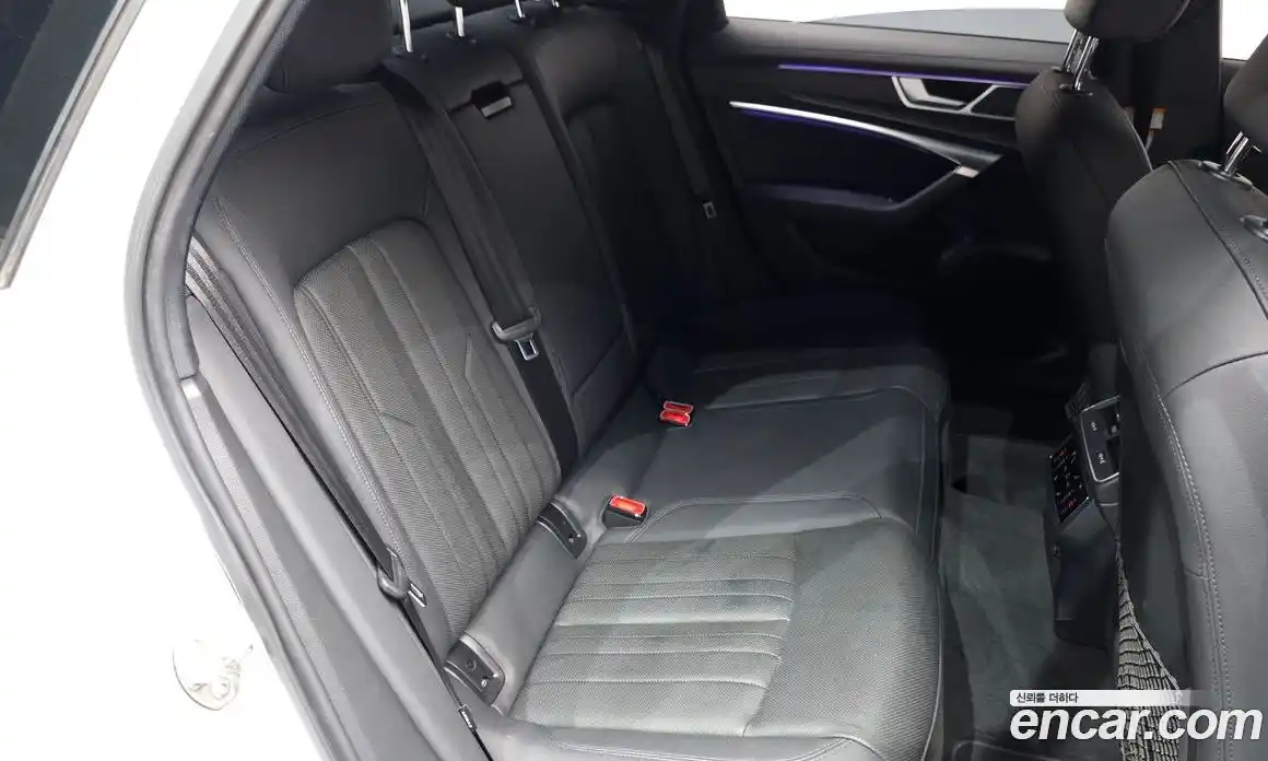 Audi A6 2021 2.0 Автомат в Москве № 245486, фото 11