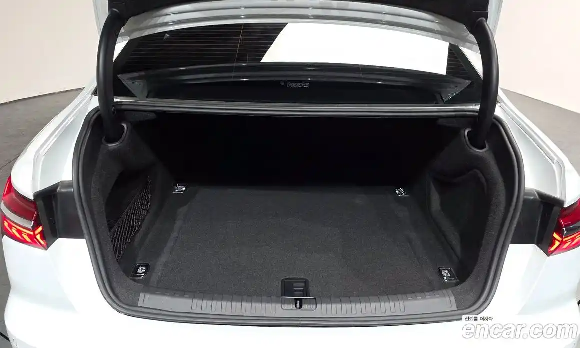 Audi A6 2021 2.0 Автомат в Москве № 245486, фото 19