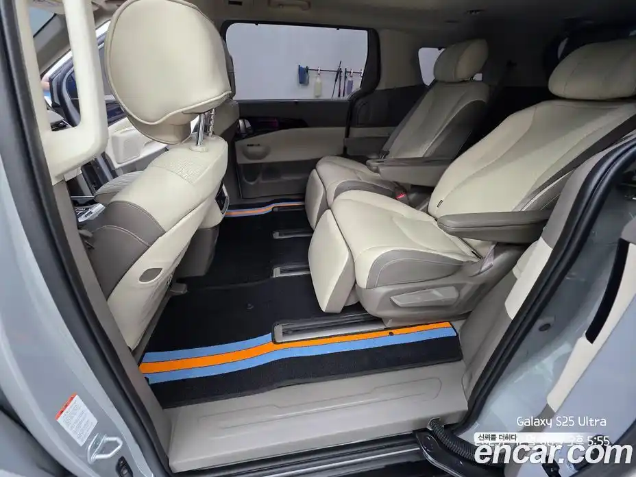 Kia Canival 2025 3.5 Автомат в Москве № 249656, фото 9