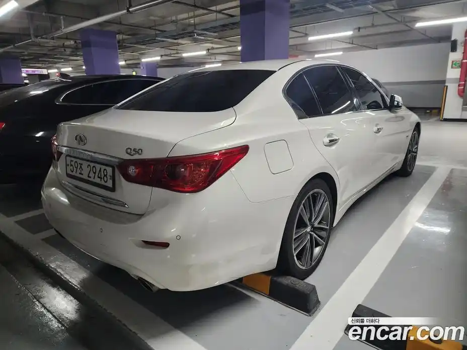 Infiniti Q50 2014 2.1 Автомат в Москве № 256216, фото 8
