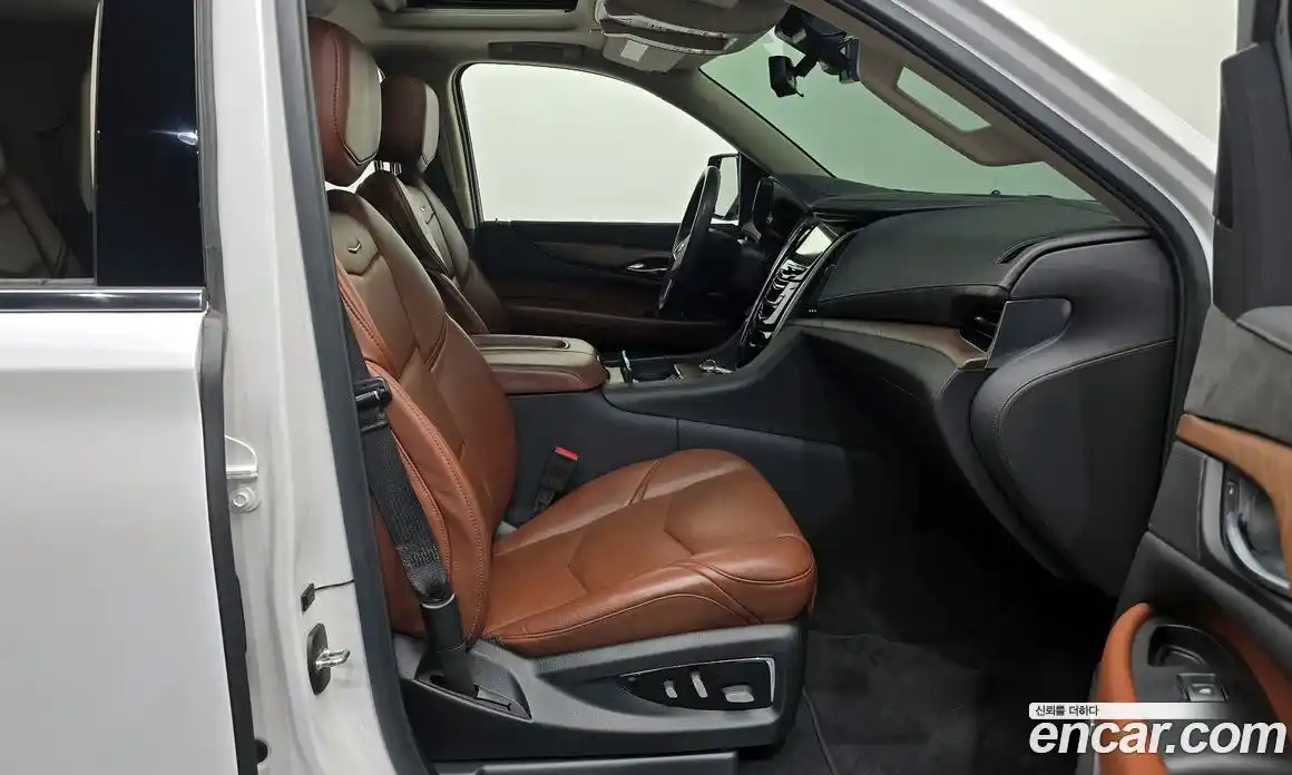 Cadillac Escalade 2020 6.2 Автомат в Москве № 256430, фото 19