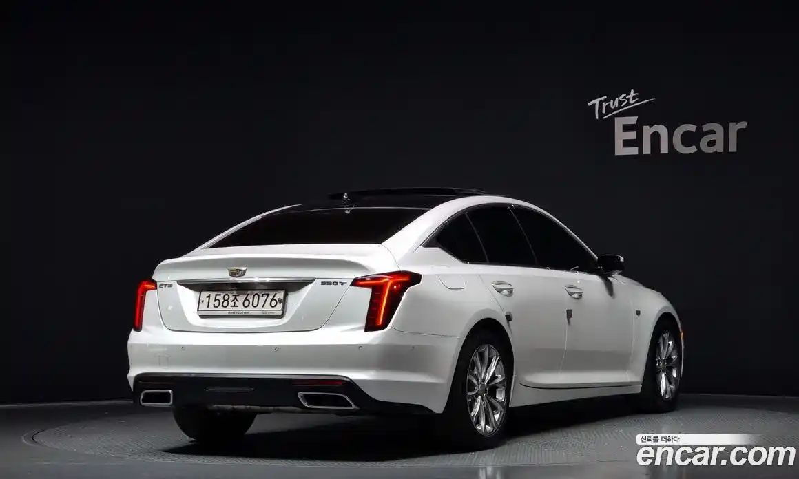 Cadillac CT5 2020 2.0 Автомат в Москве № 256463, фото 17