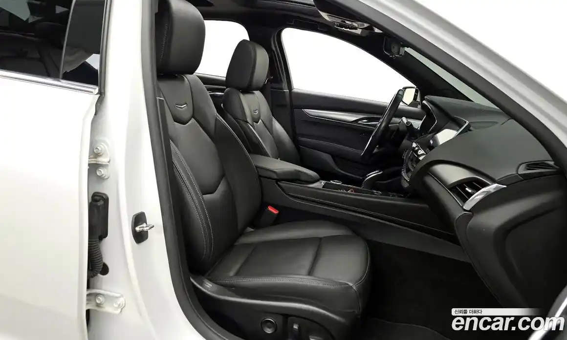 Cadillac CT5 2020 2.0 Автомат в Москве № 256463, фото 19