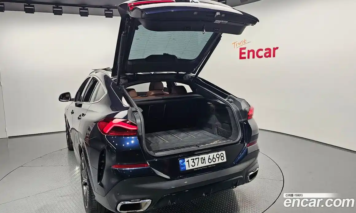 BMW X6 2023 3.0 Автомат в Москве № 256955, фото 10