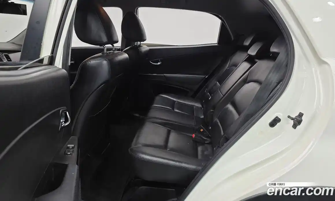 SsangYong Korando 2013 2.0 Автомат в Москве № 26197, фото 12