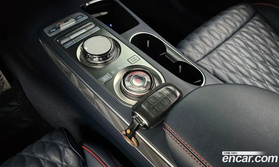 Genesis GV70 2022 2.5 Автомат в Москве № 26288, фото 16