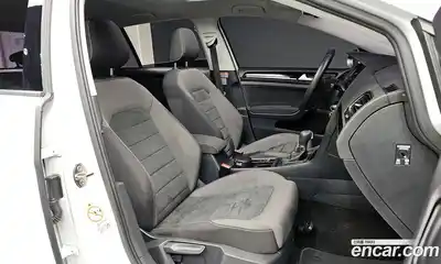 Volkswagen Golf 2016 2.0 Автомат в Москве № 277543, миниатюра 5