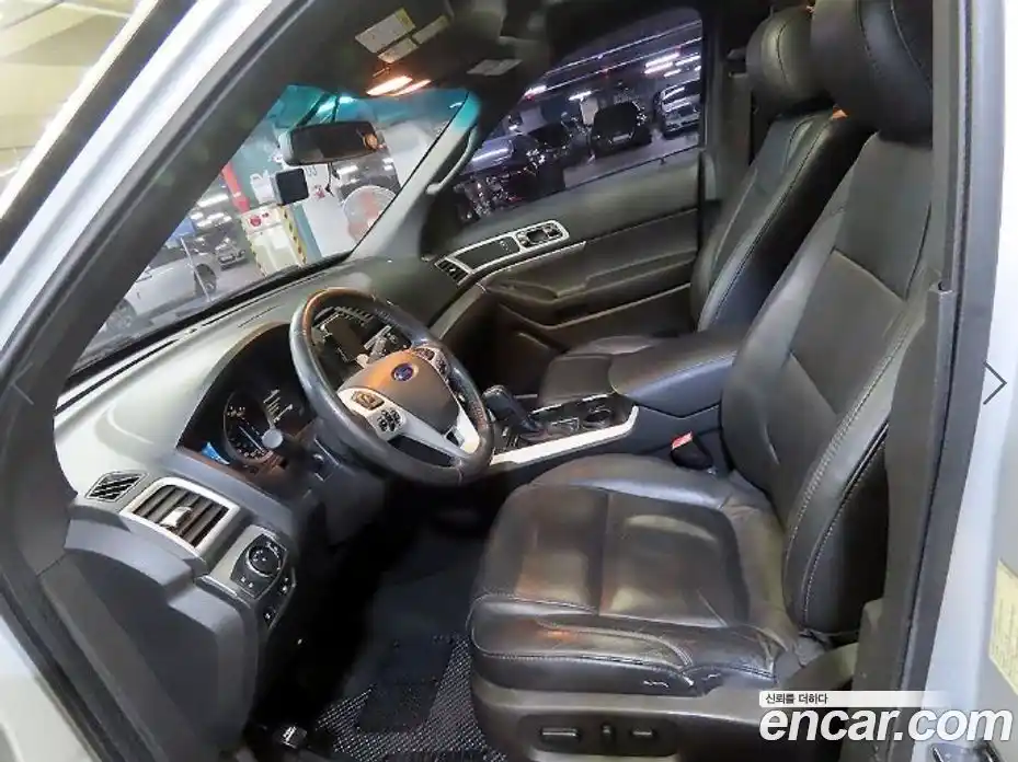 Ford Explorer 2014 2.0 Автомат в Москве № 281951, фото 6