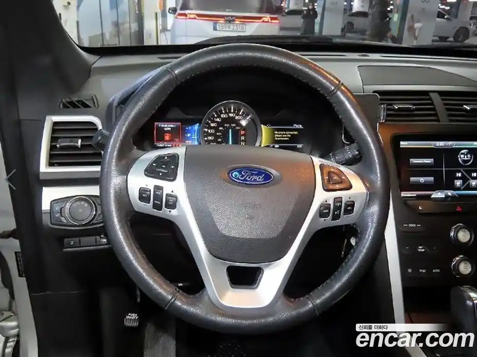 Ford Explorer 2014 2.0 Автомат в Москве № 281951, фото 8