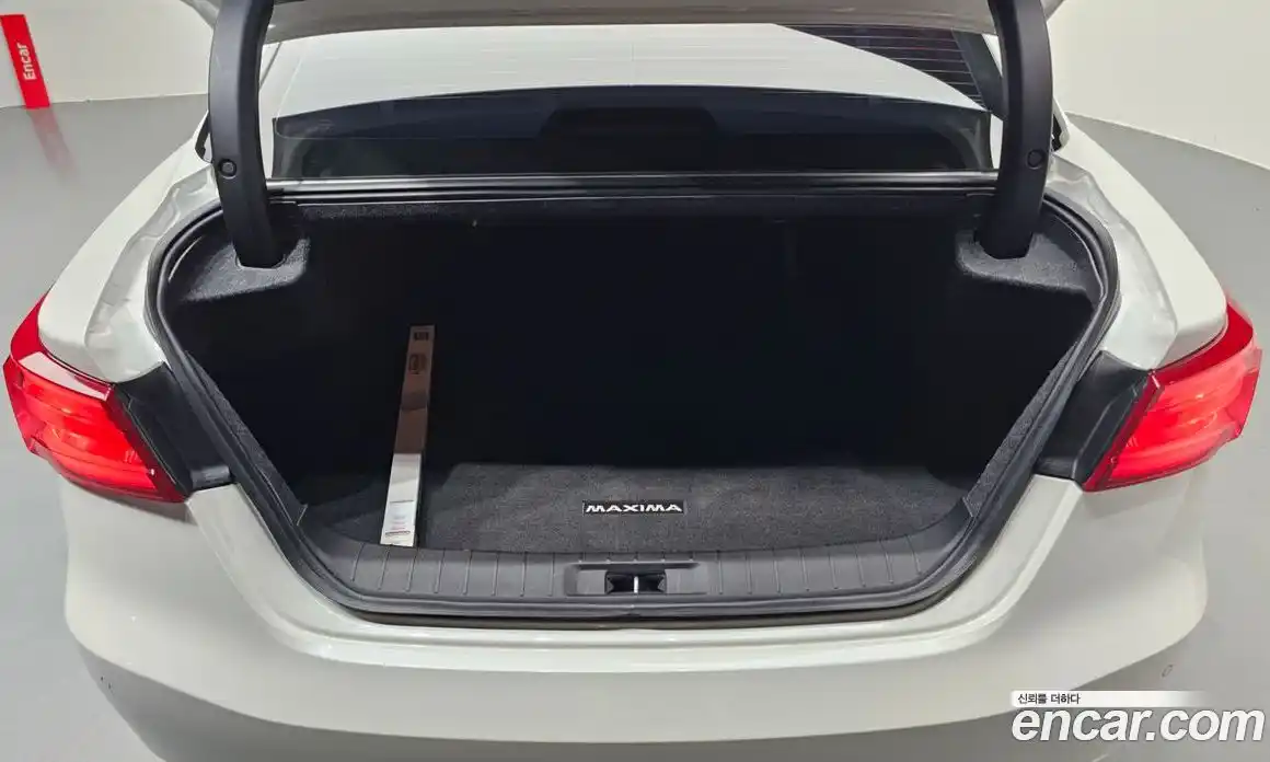 Nissan Maxima 2017 3.5 Автомат в Москве № 284973, фото 15