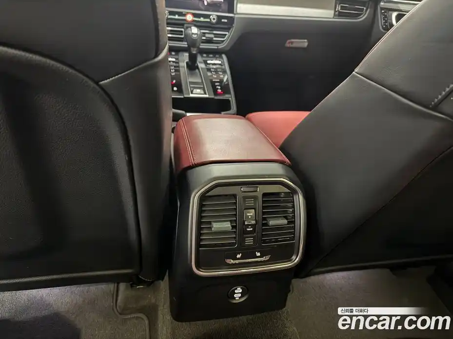 Porsche Macan 2023 2.9 Автомат в Москве № 294148, фото 13