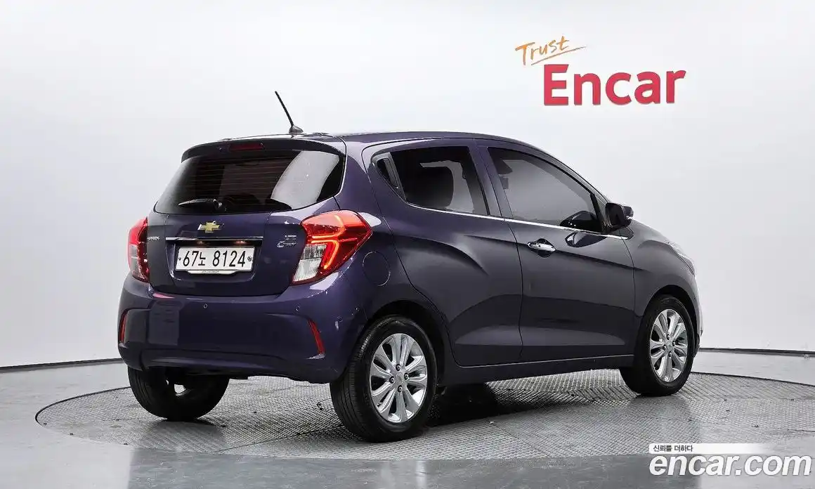 Chevrolet Spark 2016 1.0 Автомат в Москве № 314808, фото 16