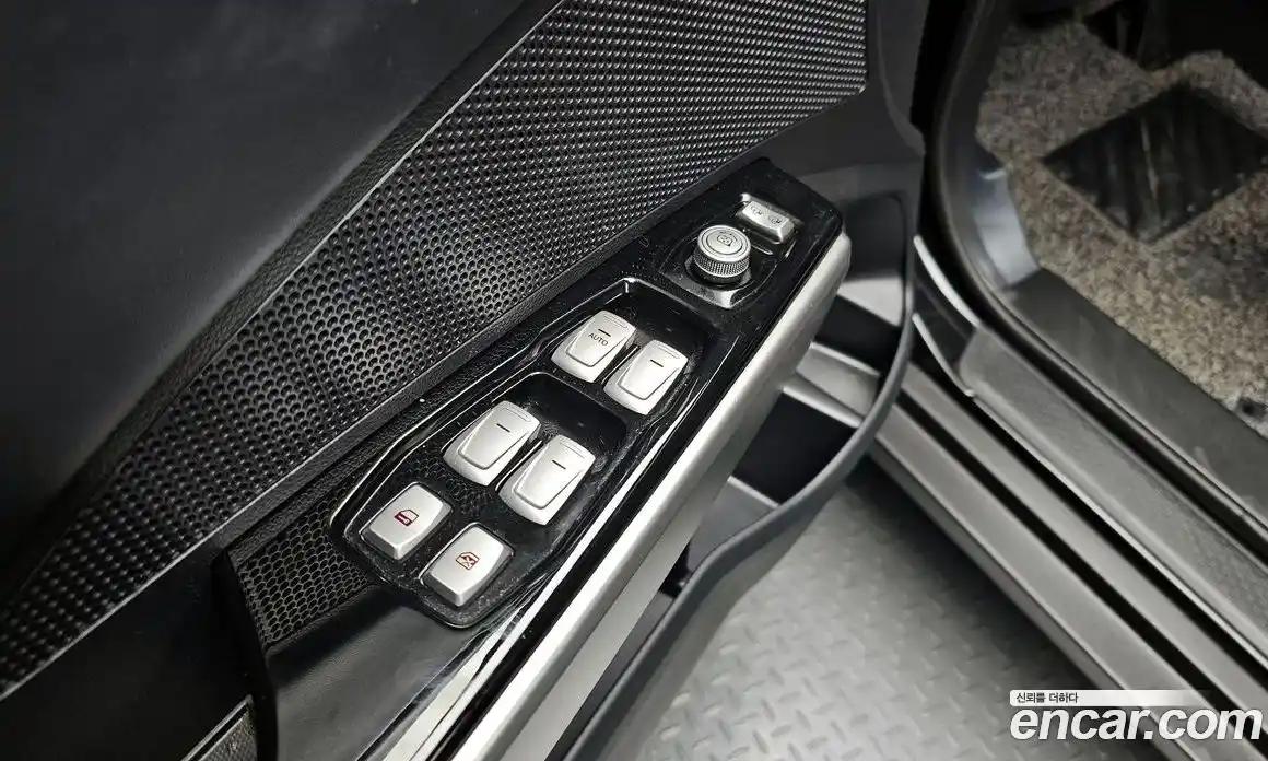 SsangYong TIBOLI 2016 1.6 Автомат в Москве № 31976, фото 13