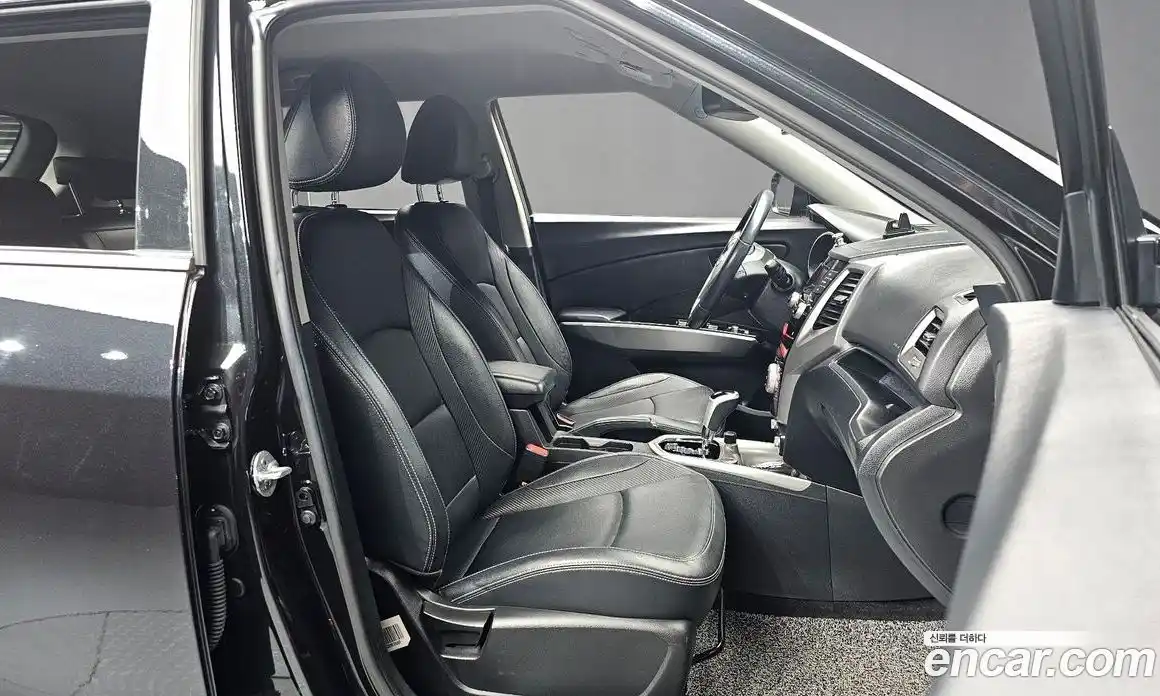 SsangYong TIBOLI 2016 1.6 Автомат в Москве № 31976, фото 3