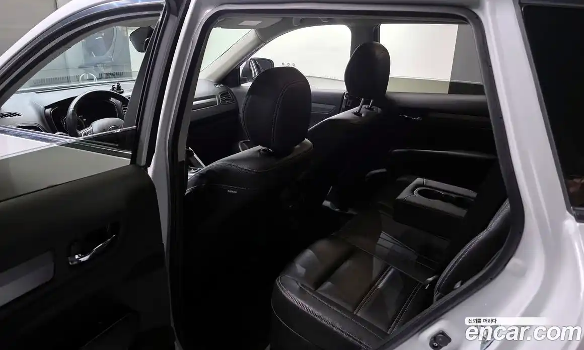 Renault QM6 2023 2.0 Автомат в Москве № 329020, фото 11