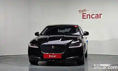 Jaguar XF 2017 2.0 Автомат в Москве № 331493, миниатюра 4