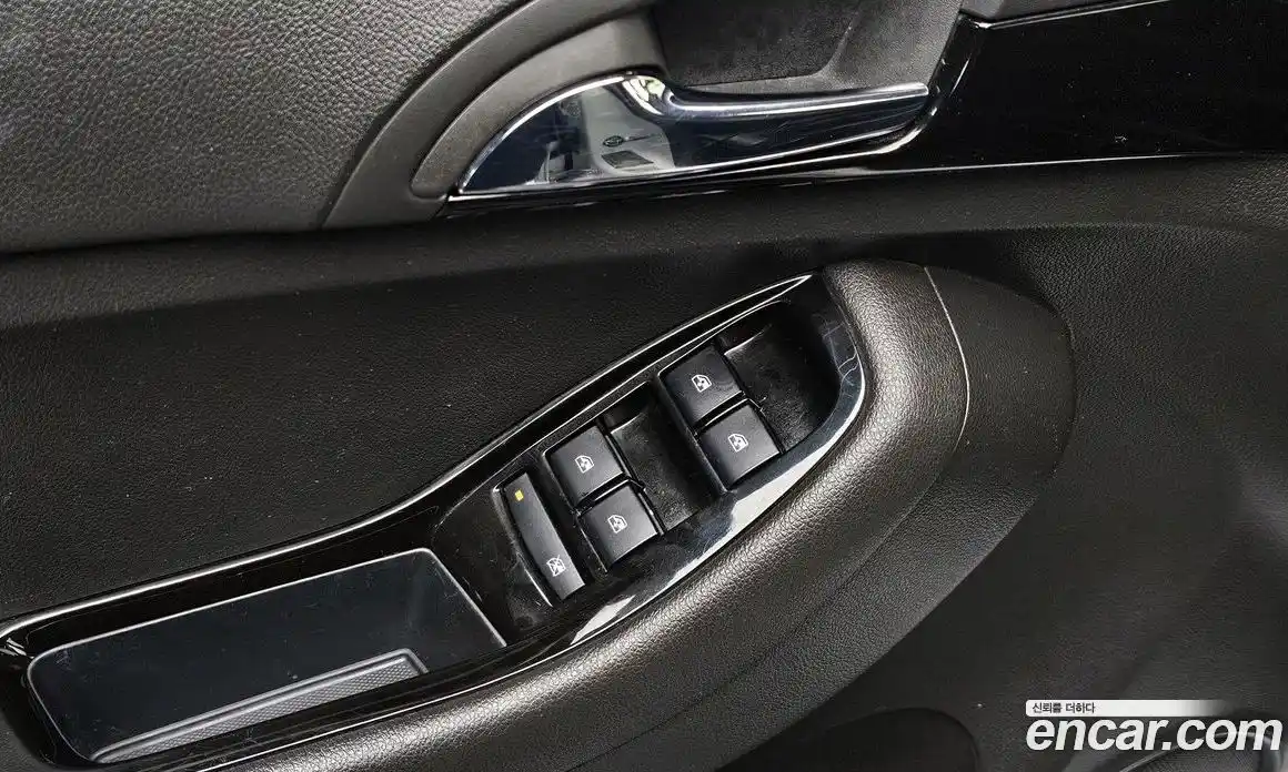 Chevrolet Orlando 2012 2.0 Автомат в Москве № 332916, фото 13