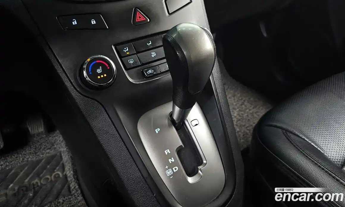 Chevrolet Orlando 2012 2.0 Автомат в Москве № 332916, фото 20