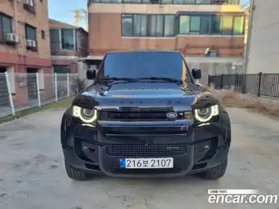 Land Rover Defender, 2023