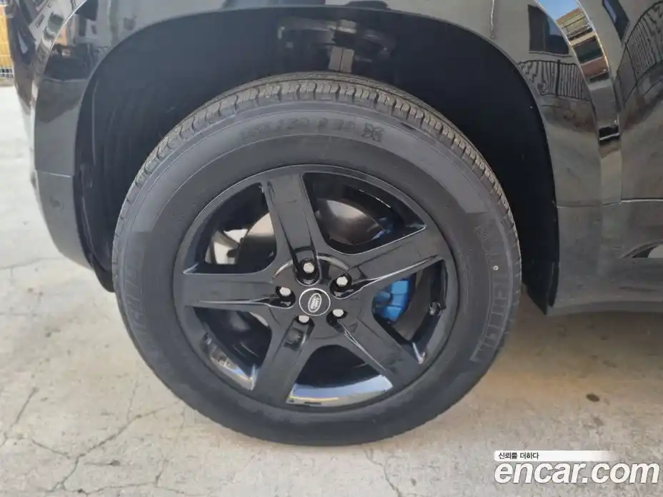 Land Rover Defender 2023 2.0 Автомат в Москве № 333216, фото 19