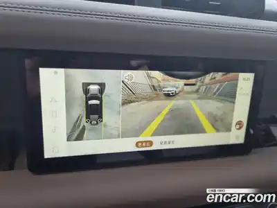 Land Rover Defender 2023 2.0 Автомат в Москве № 333216, миниатюра 8