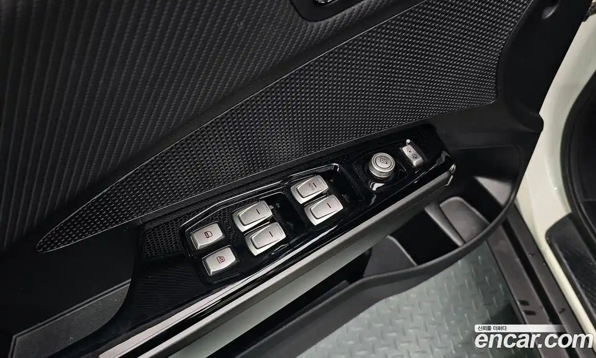 SsangYong TIBOLI 2019 1.6 Автомат в Москве № 33444, фото 18