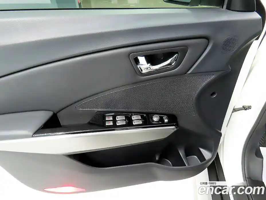 SsangYong TIBOLI 2016 1.6 Автомат в Москве № 34432, фото 14