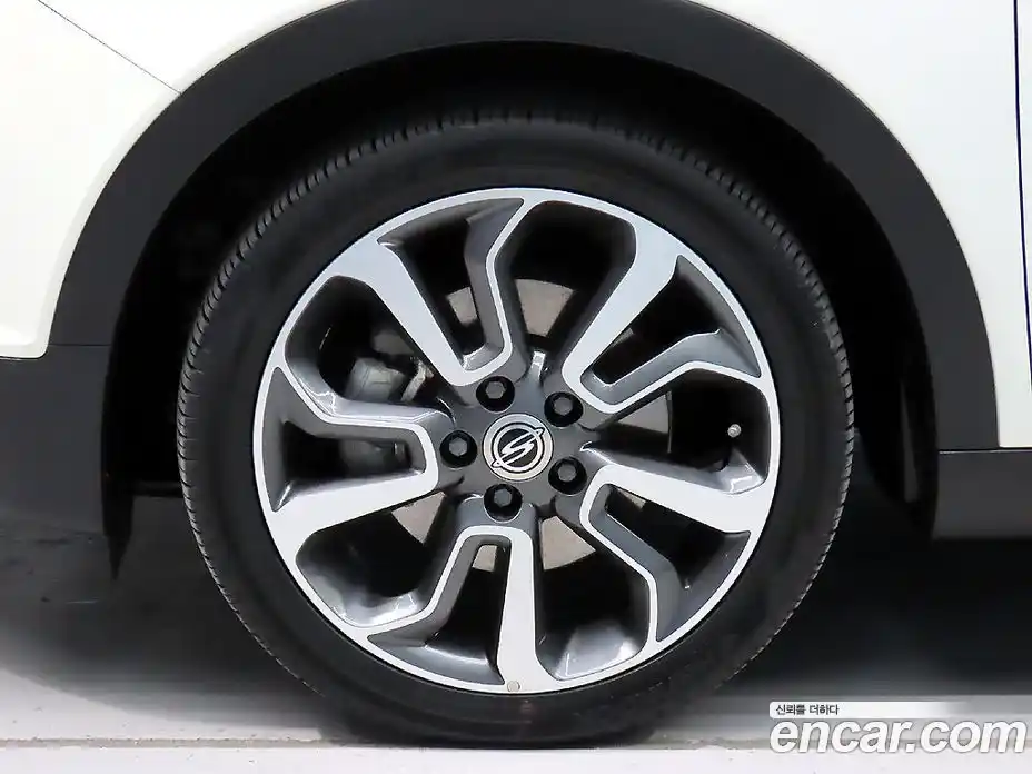 SsangYong TIBOLI 2016 1.6 Автомат в Москве № 34432, фото 19