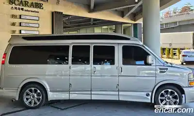 Chevrolet Express Van 2019 6.0 Автомат в Москве № 353819, миниатюра 11