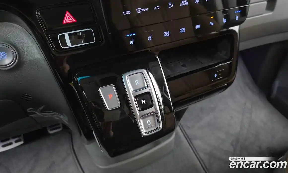 Hyundai Staria 2023 2.2 Автомат в Москве № 3584, фото 13