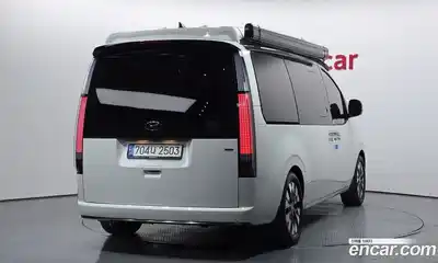 Hyundai Staria 2023 2.2 Автомат в Москве № 3584, миниатюра 3